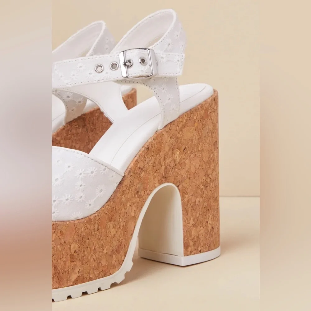 Lulus amelio footwear